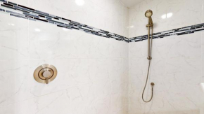 7645 Huntington Villa